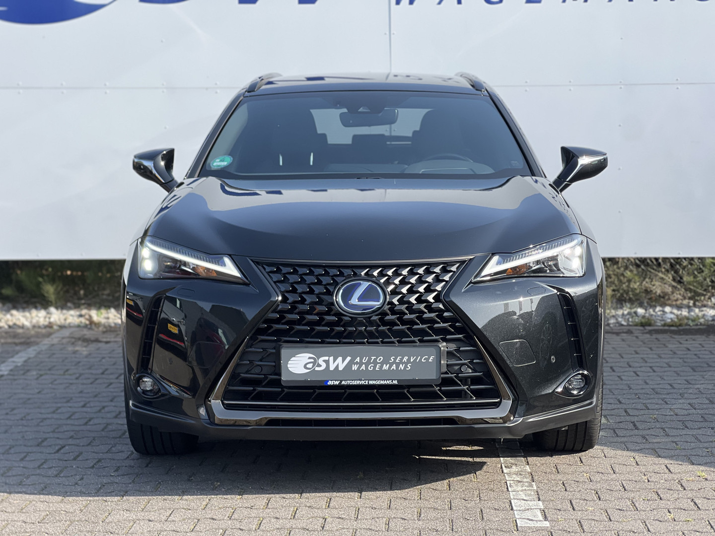 Lexus