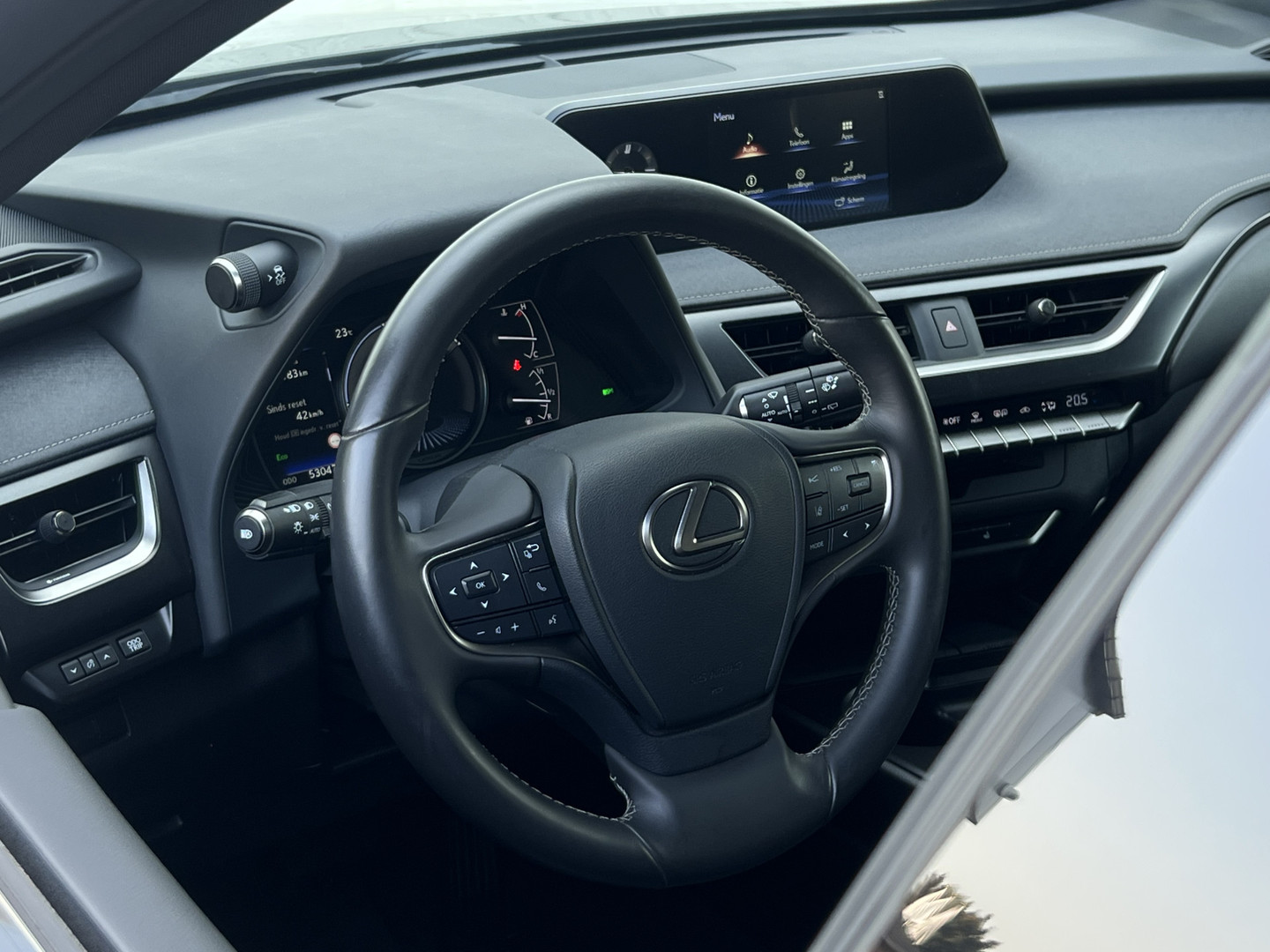 Lexus