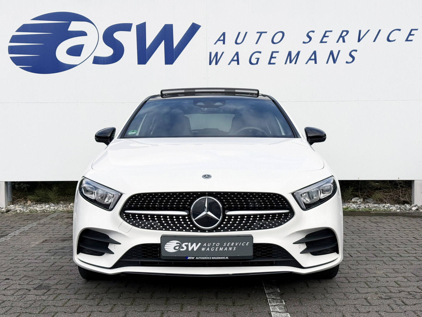 Mercedes-Benz Mercedes-Benz