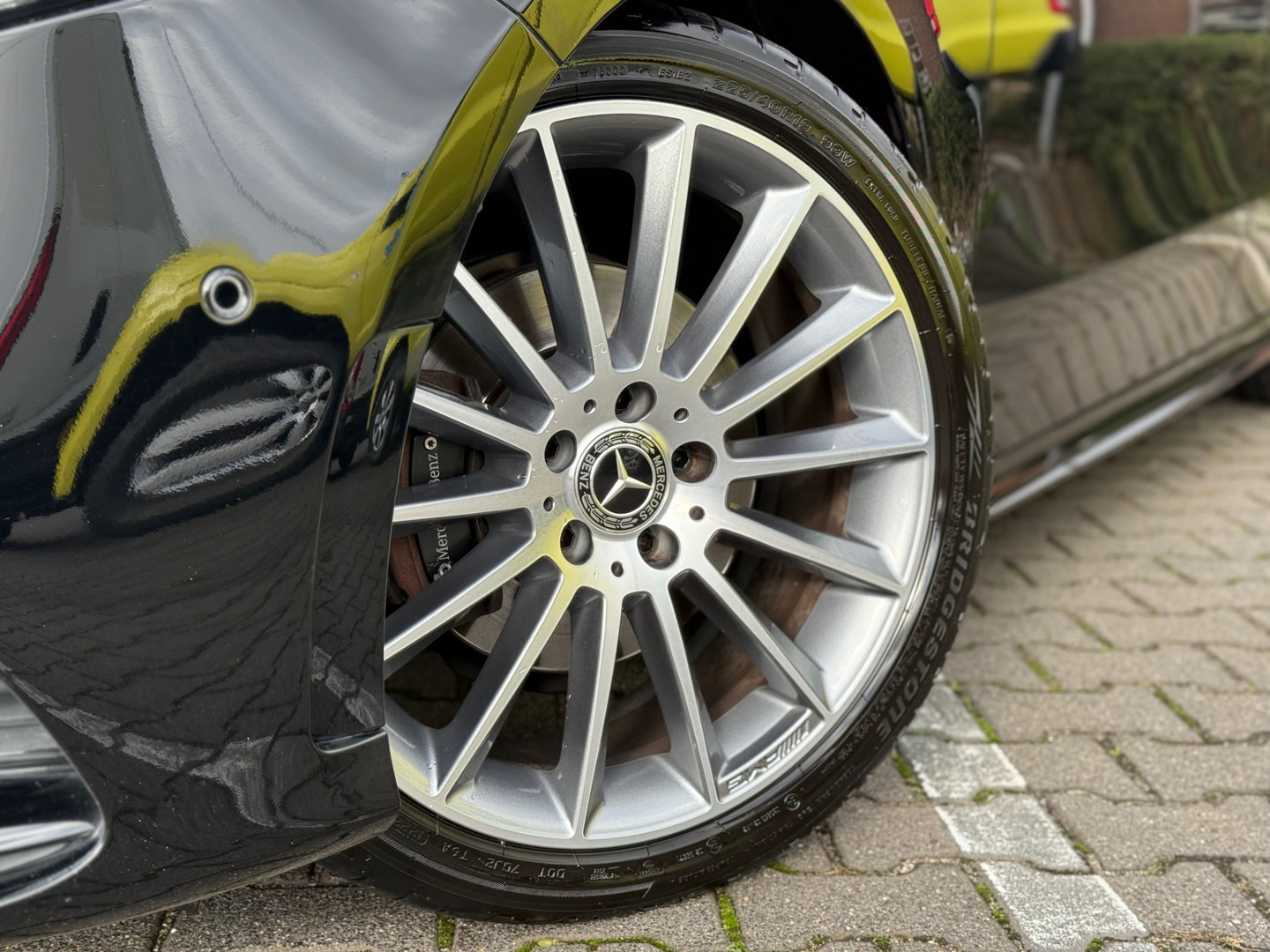 Mercedes-Benz Mercedes-Benz