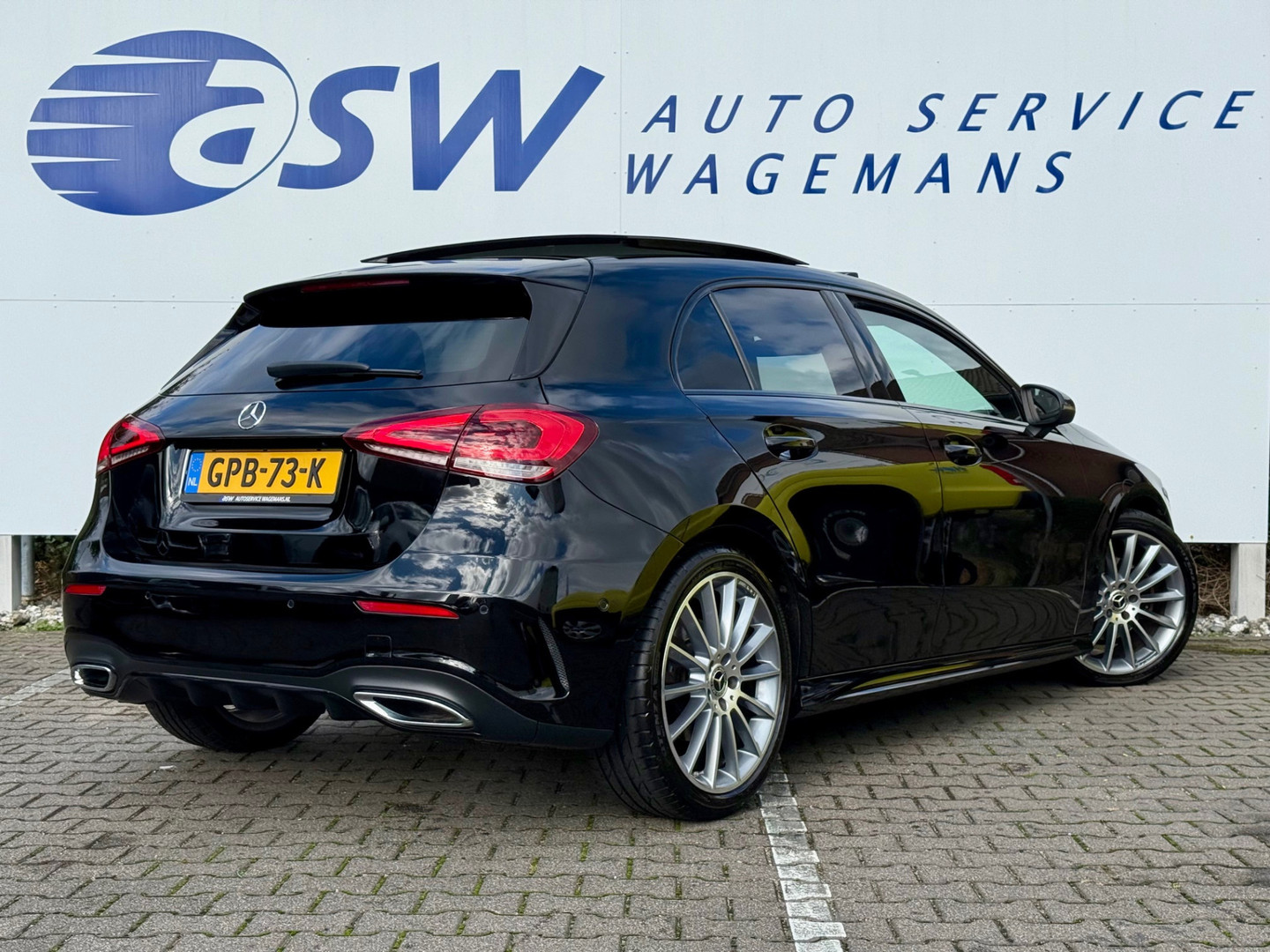 Mercedes-Benz Mercedes-Benz