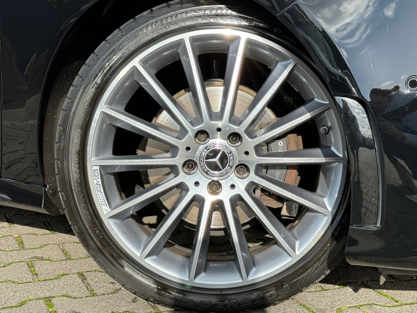 Mercedes-Benz Mercedes-Benz