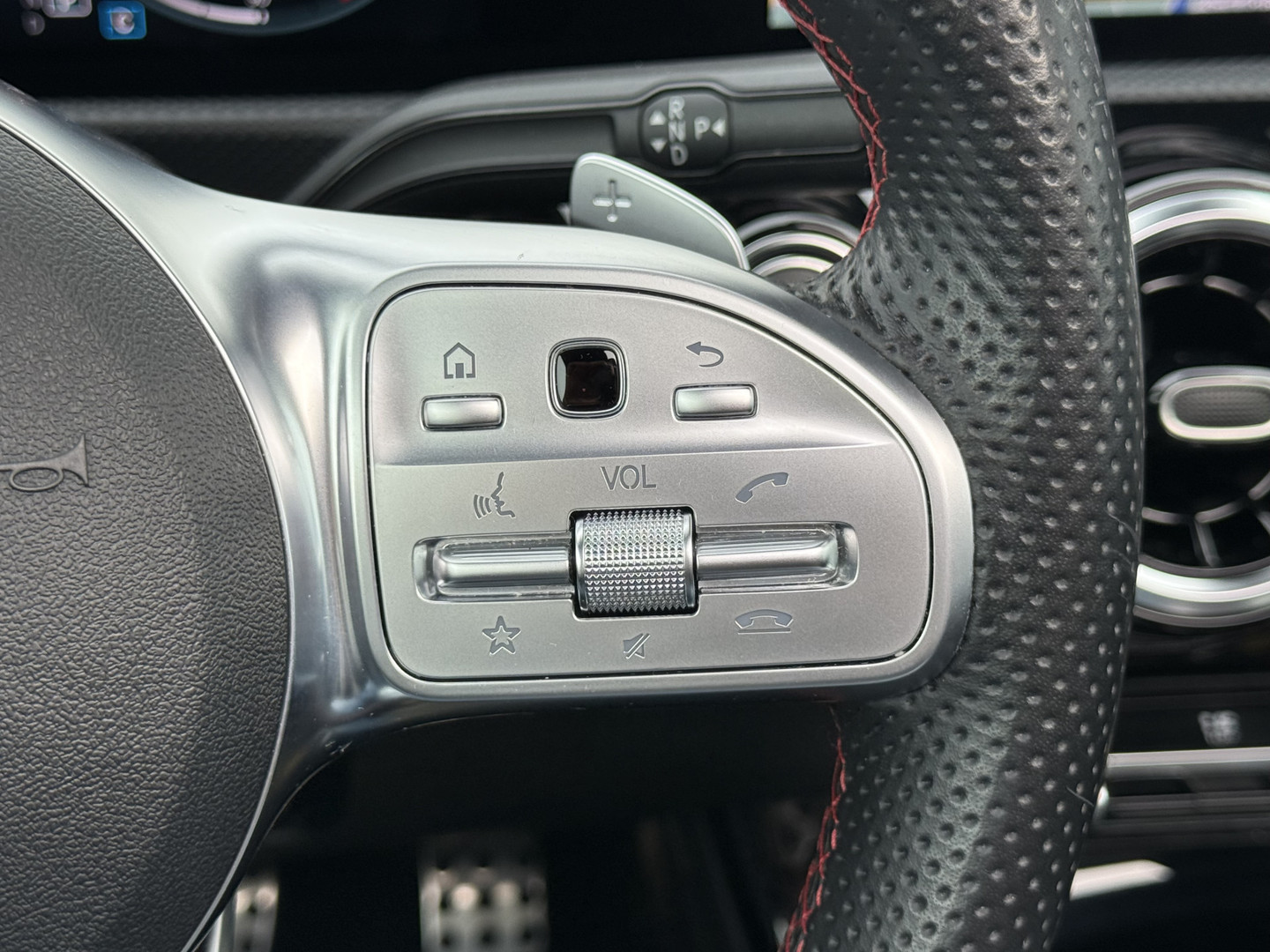 Mercedes-Benz Mercedes-Benz