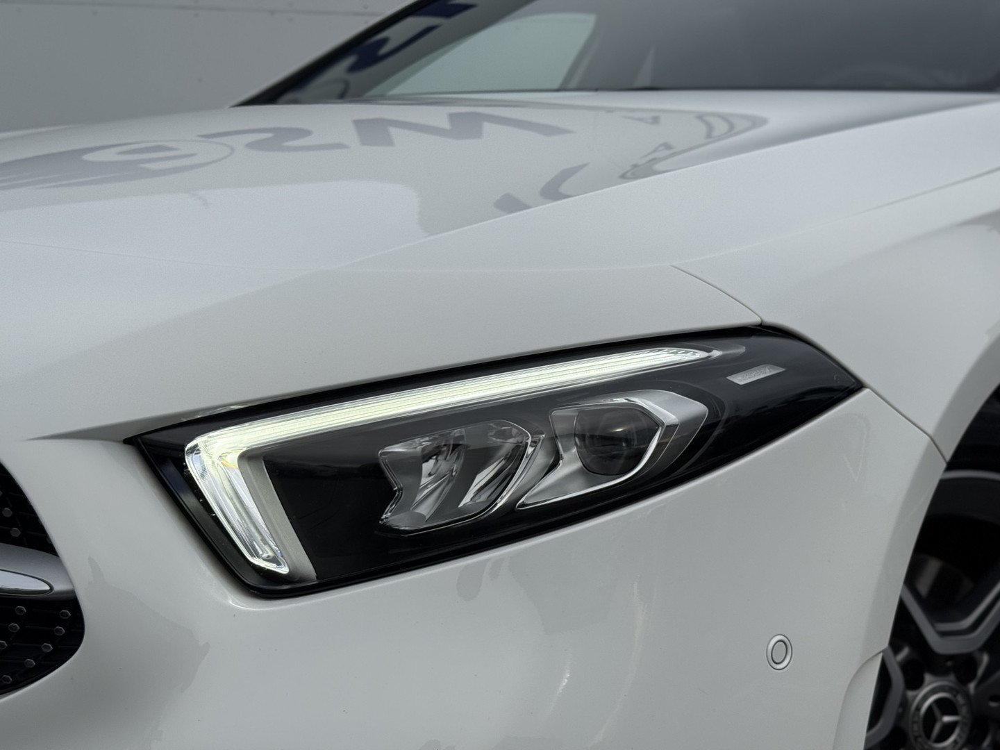 Mercedes-Benz Mercedes-Benz