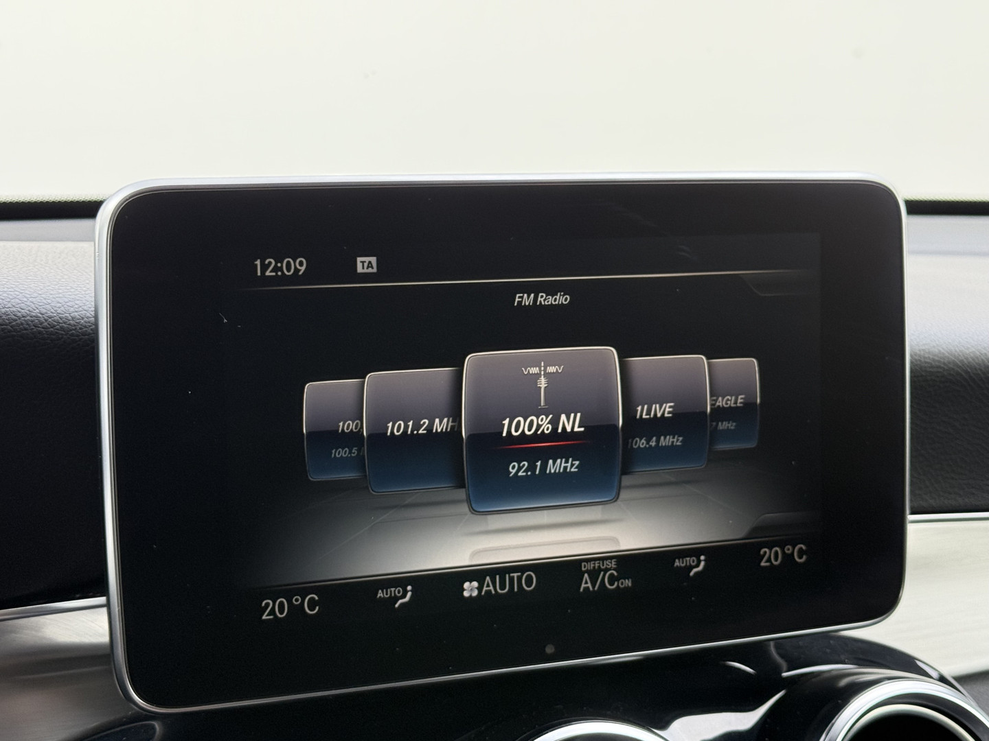 Mercedes-Benz Mercedes-Benz