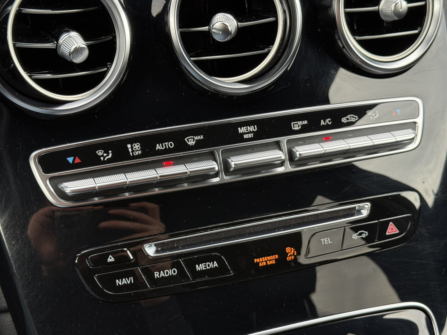 Mercedes-Benz Mercedes-Benz