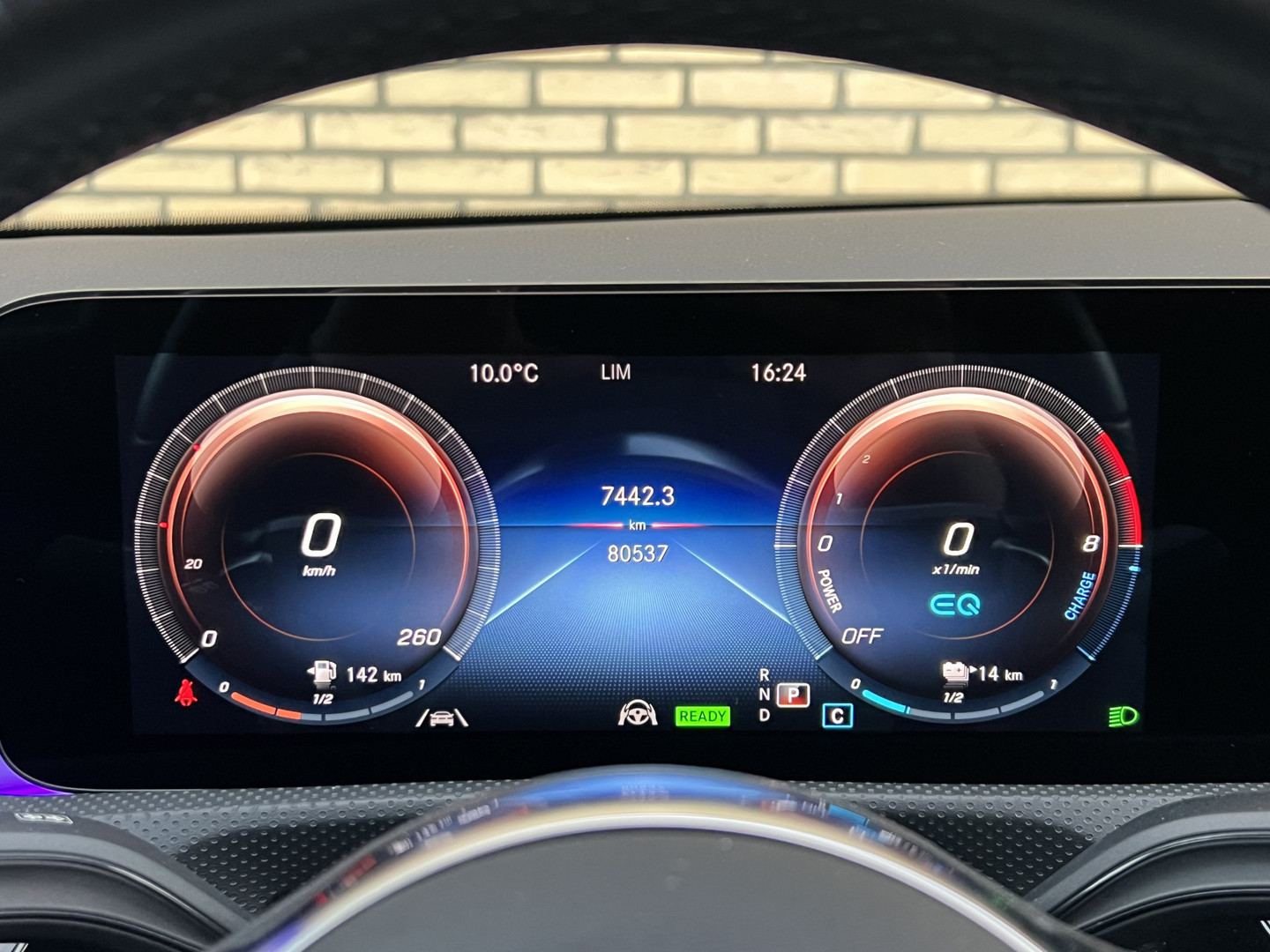 Mercedes-Benz Mercedes-Benz