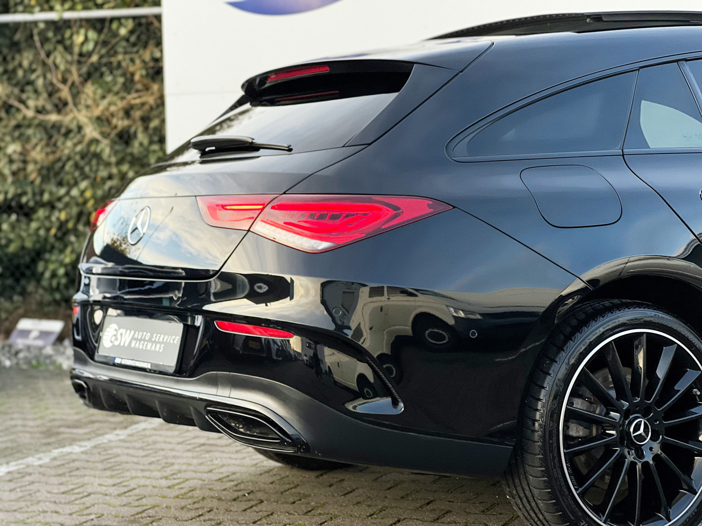 Mercedes-Benz Mercedes-Benz