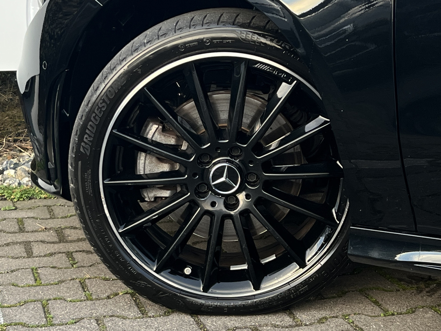 Mercedes-Benz Mercedes-Benz