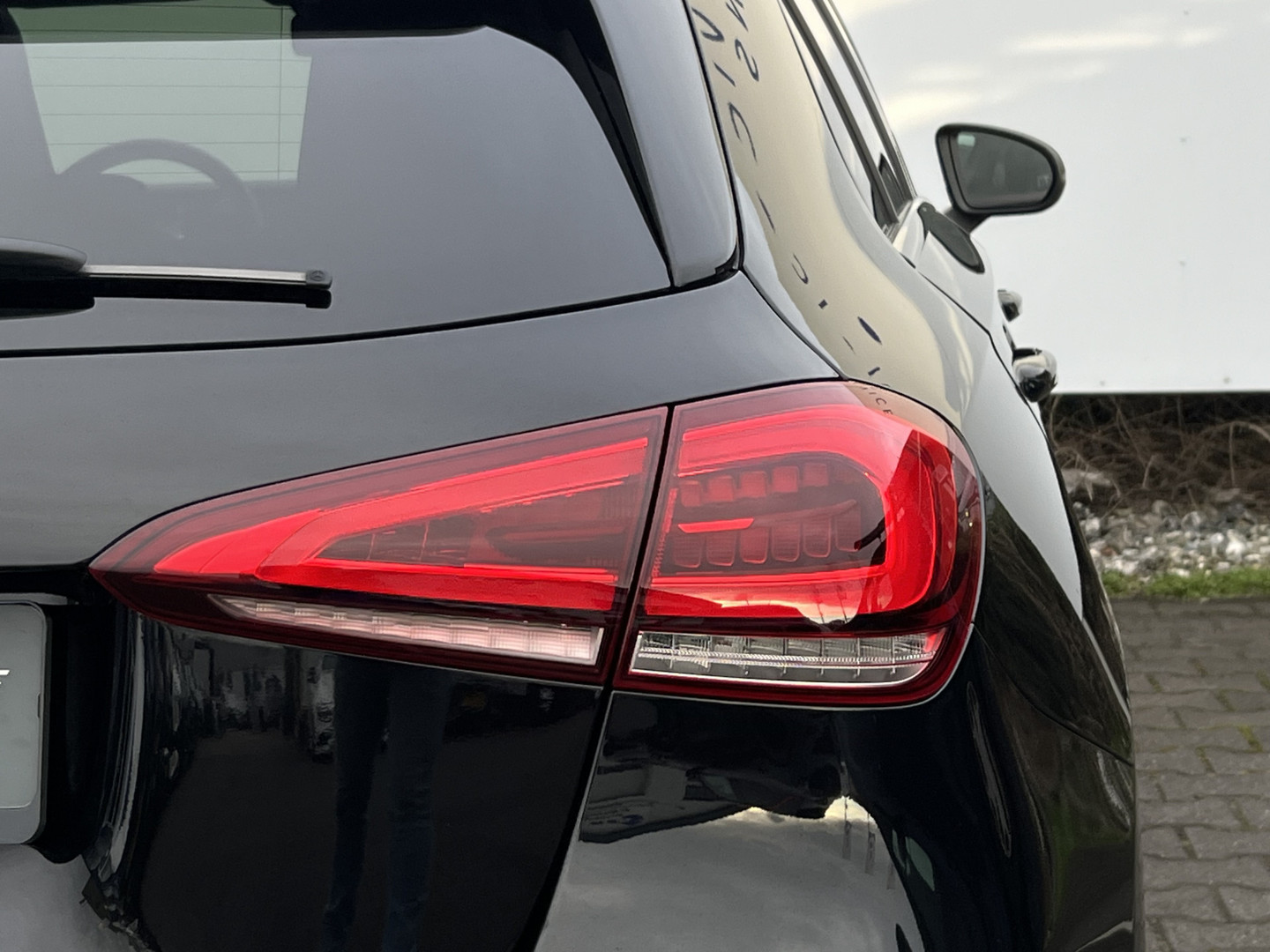 Mercedes-Benz Mercedes-Benz