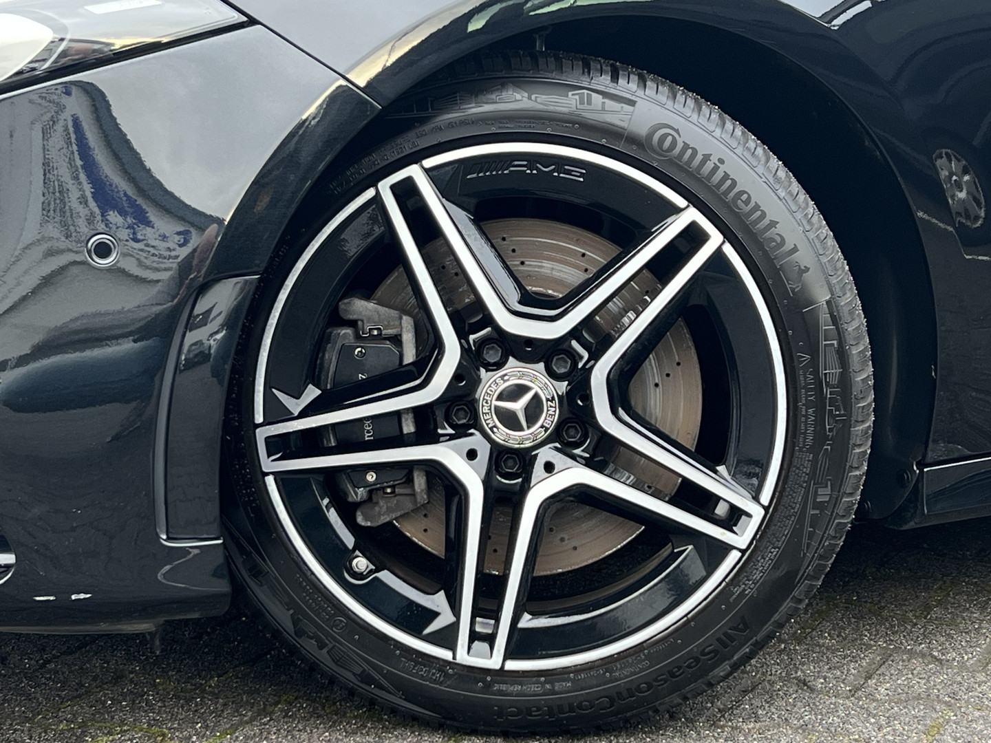 Mercedes-Benz Mercedes-Benz