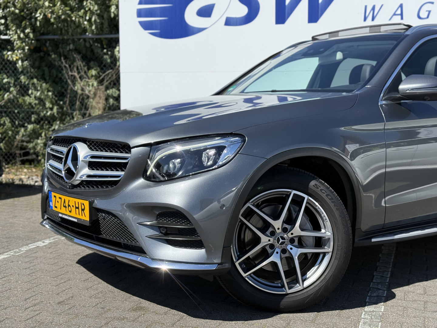 Mercedes-Benz