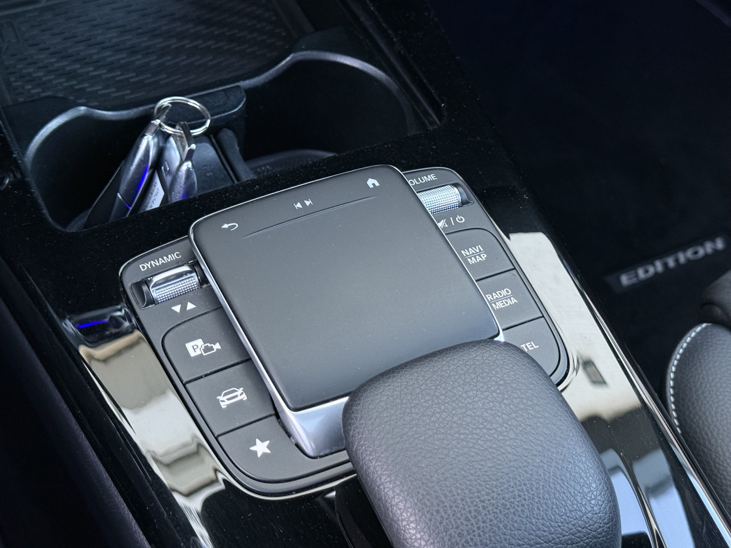 Mercedes-Benz Mercedes-Benz