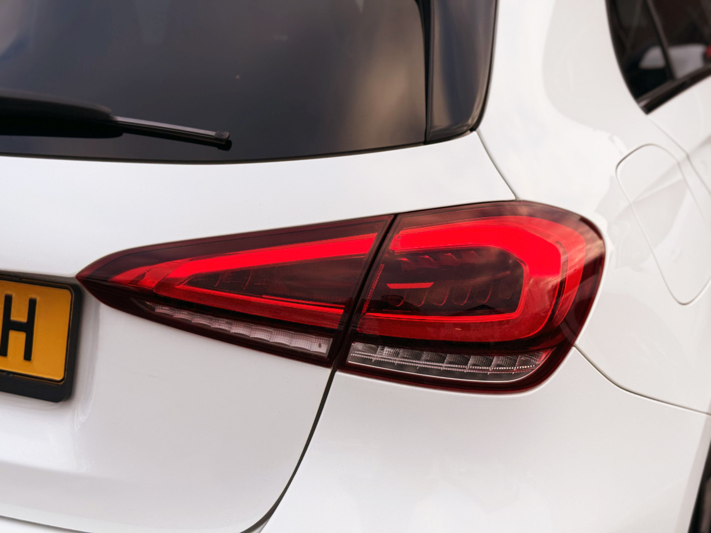 Mercedes-Benz Mercedes-Benz