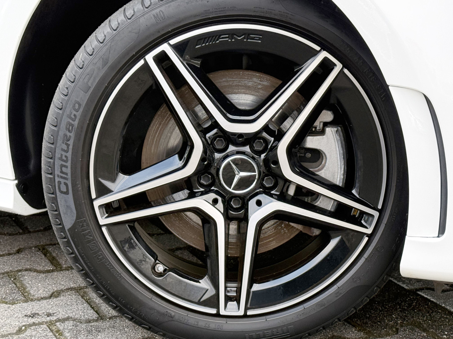 Mercedes-Benz Mercedes-Benz