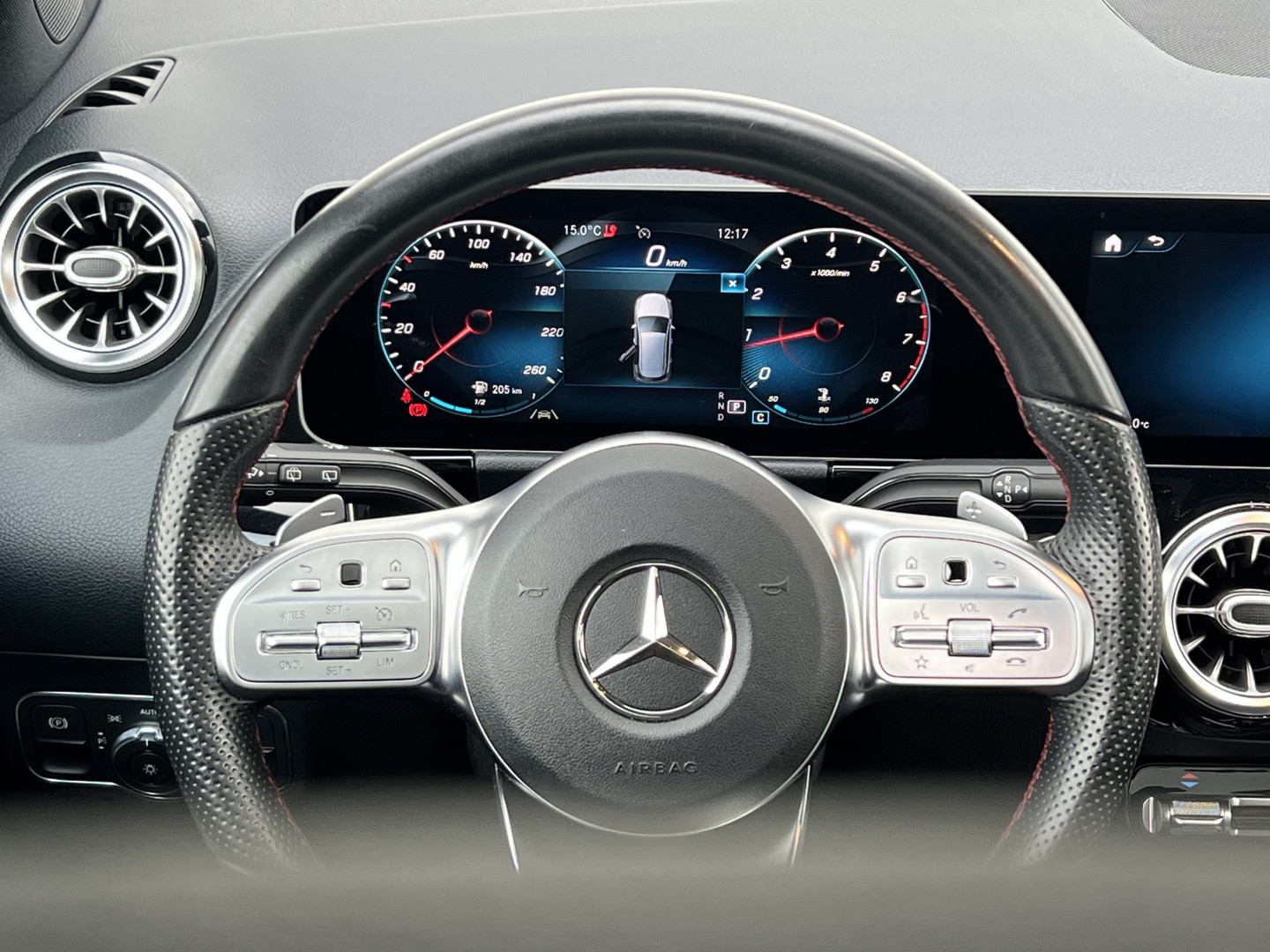 Mercedes-Benz Mercedes-Benz