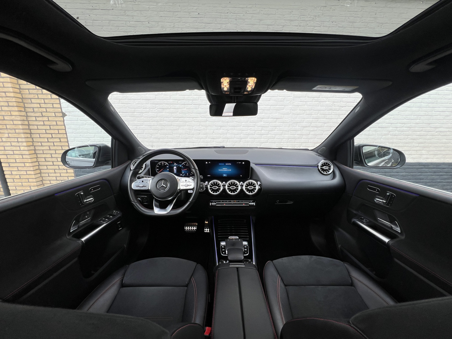 Mercedes-Benz Mercedes-Benz