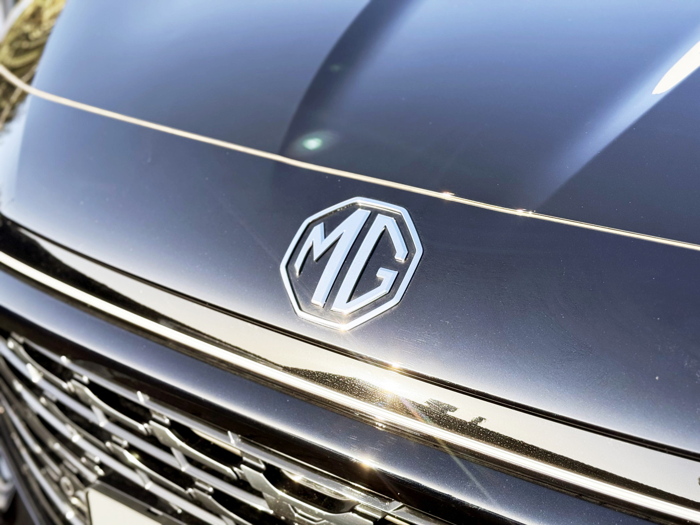 MG