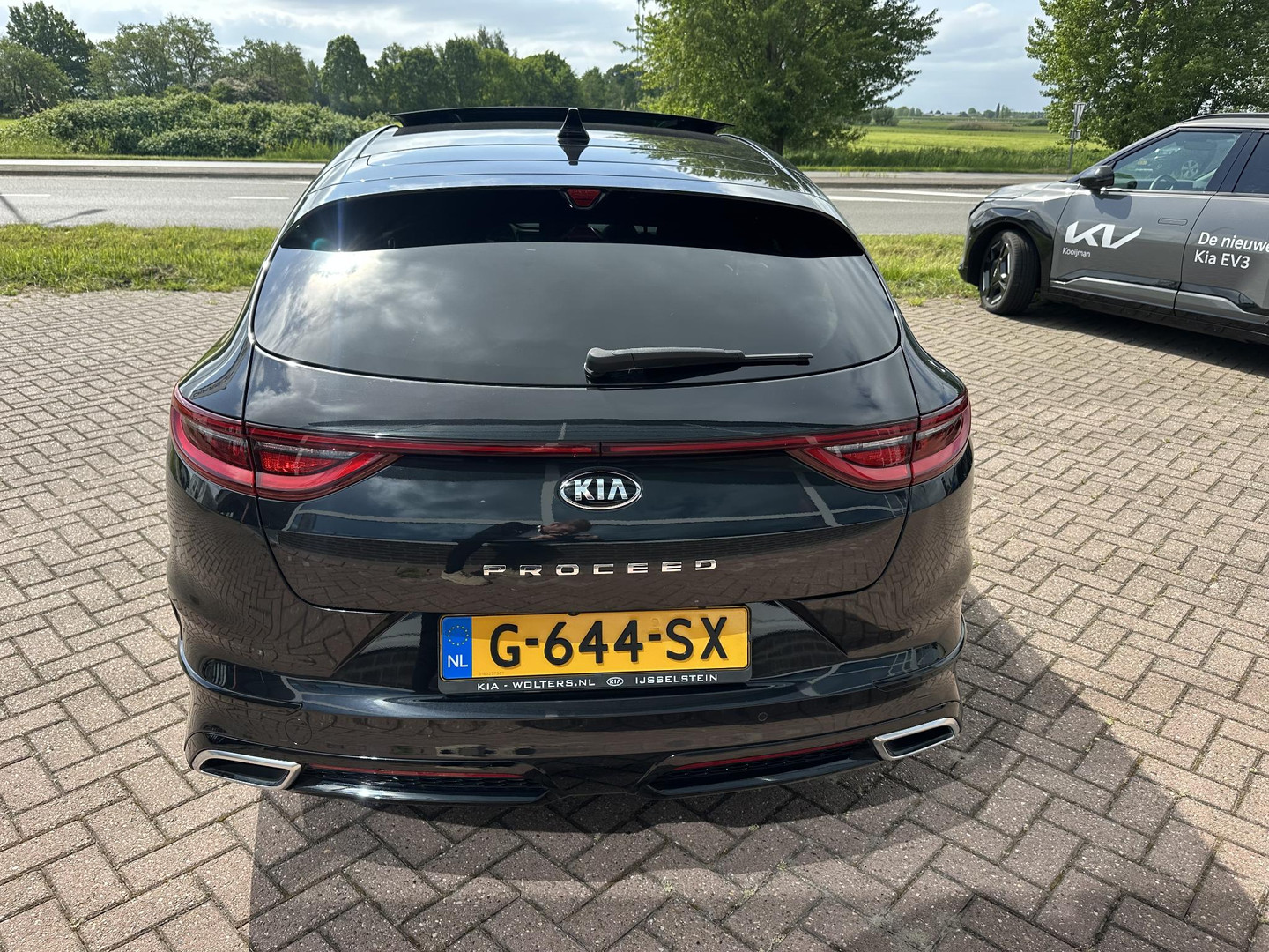 Kia Kia