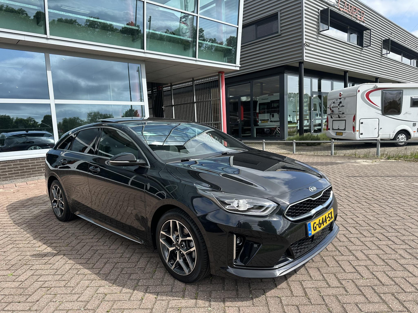 Kia Kia