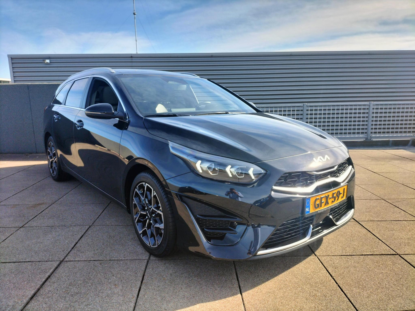 Kia