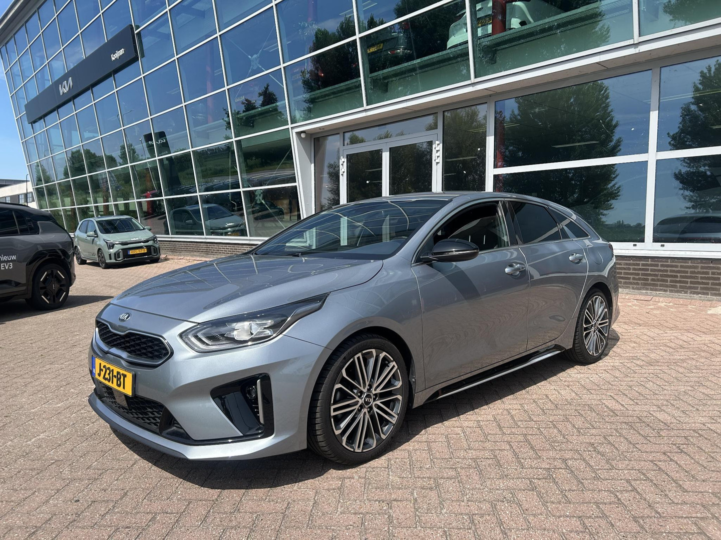 Kia Kia