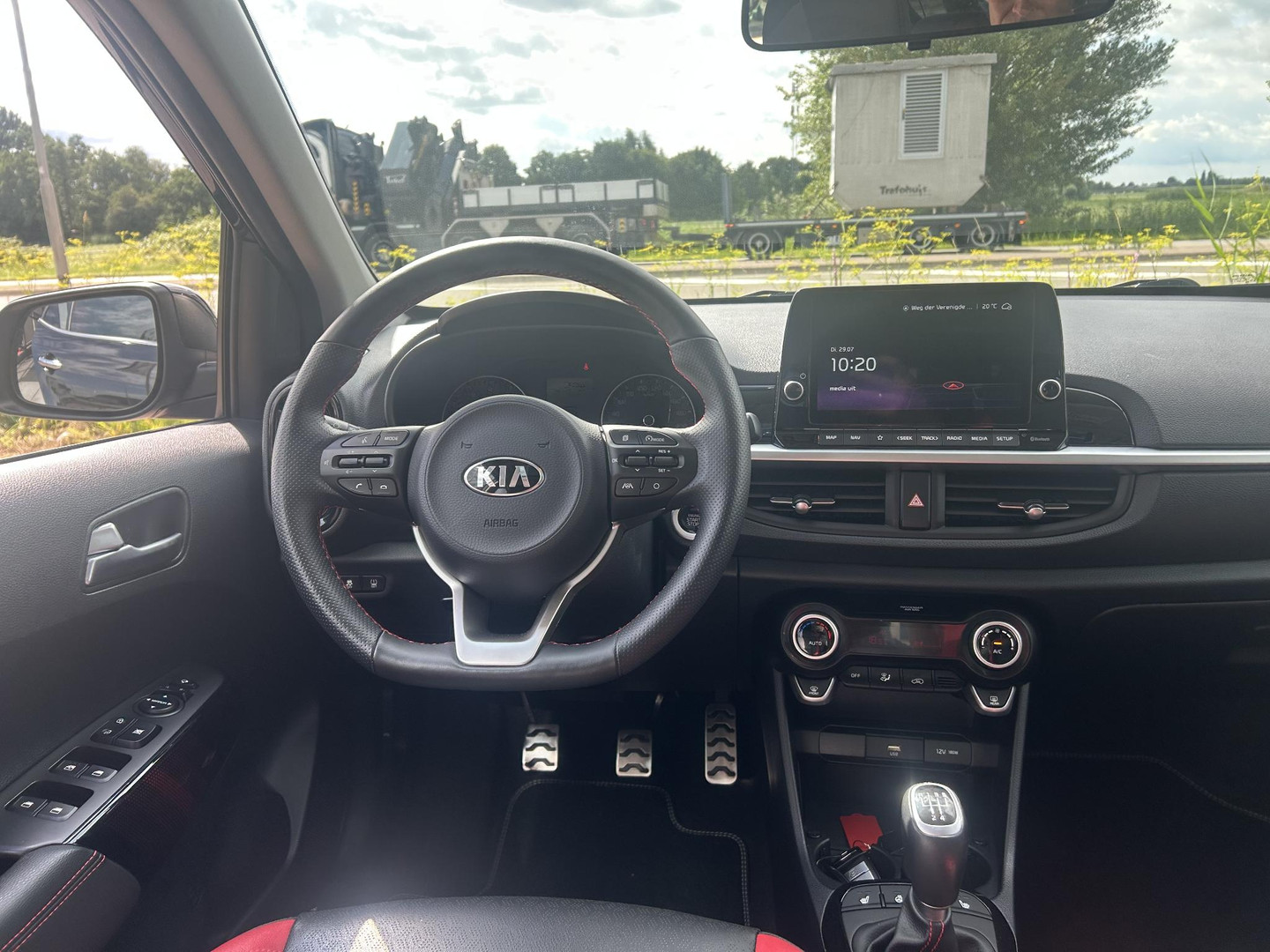 Kia Kia