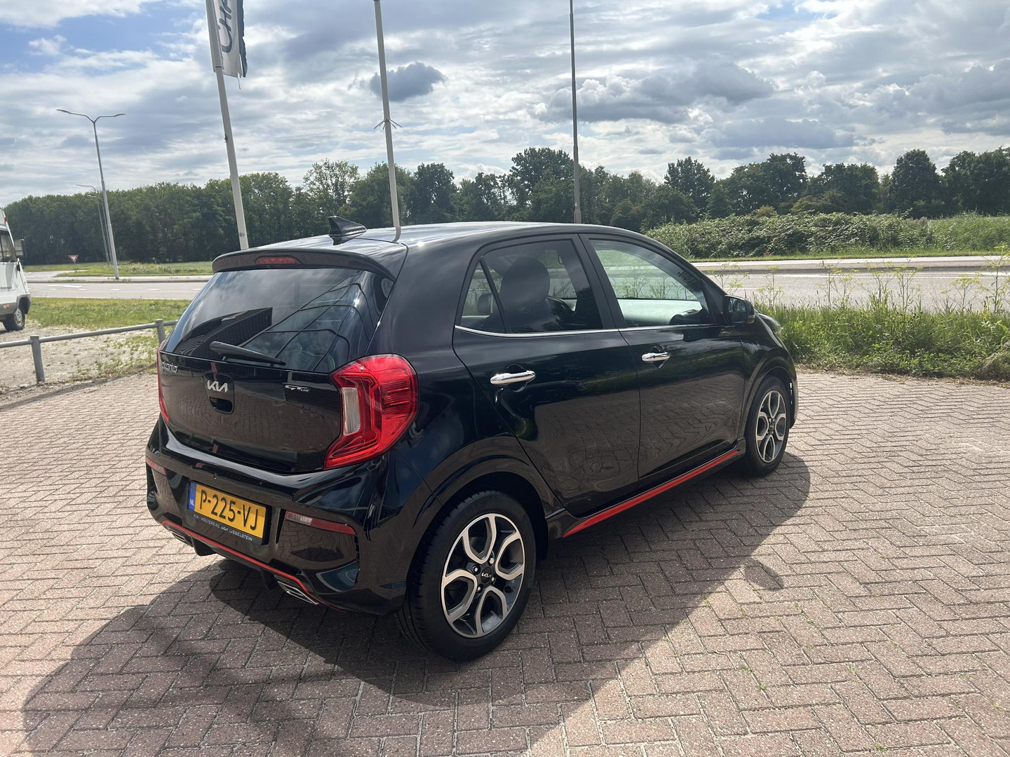 Kia