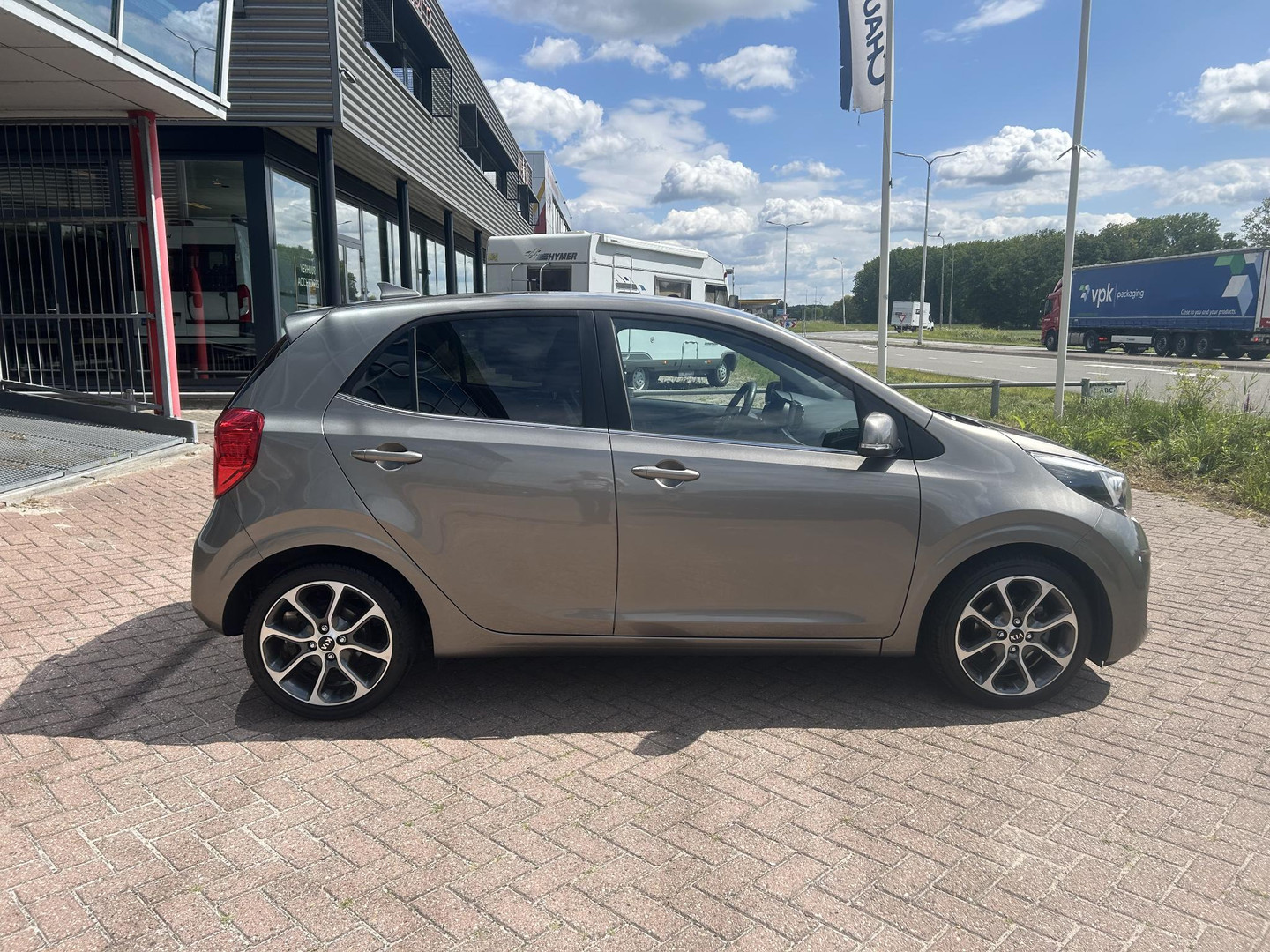 Kia
