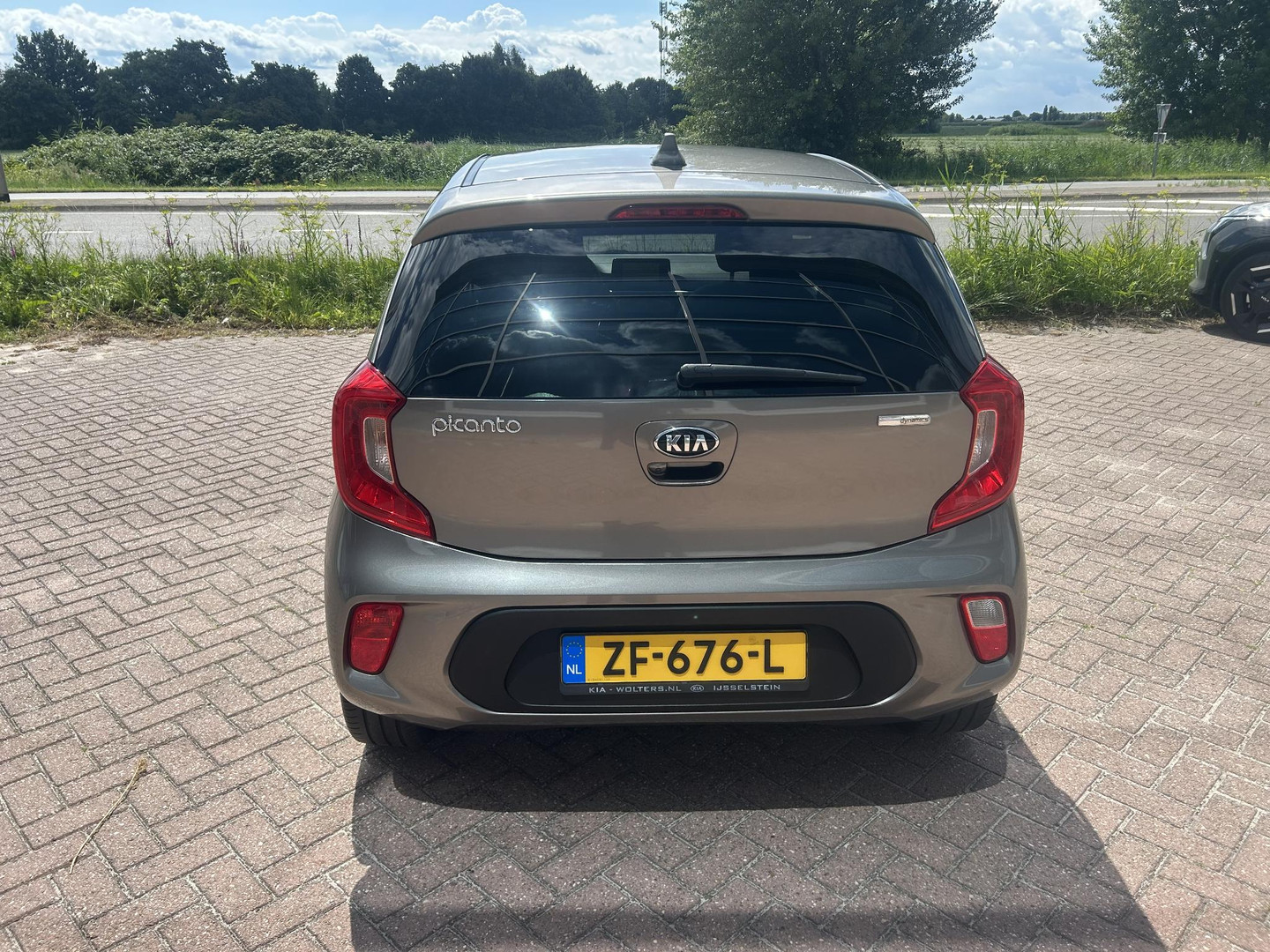Kia