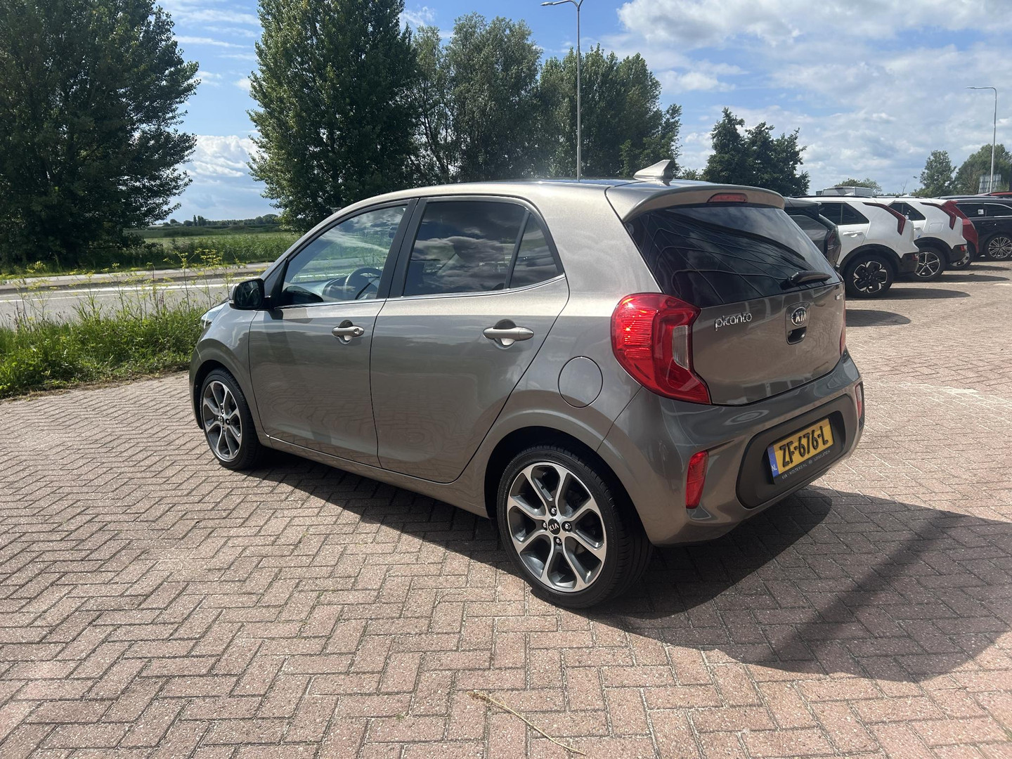 Kia