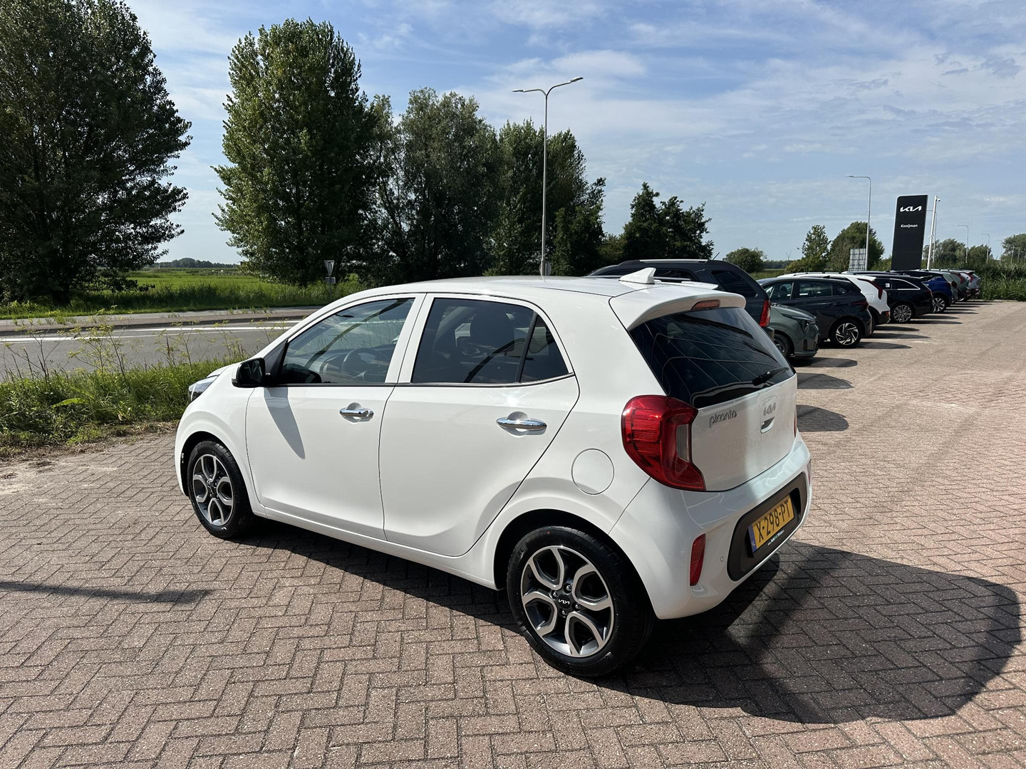 Kia