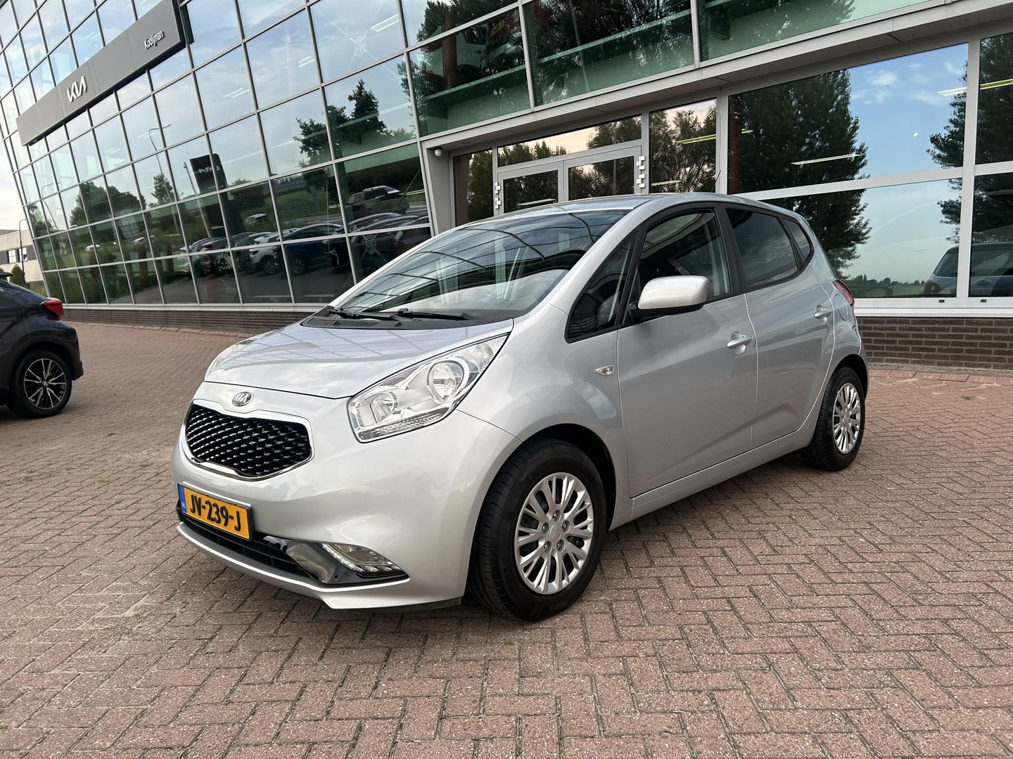 Kia