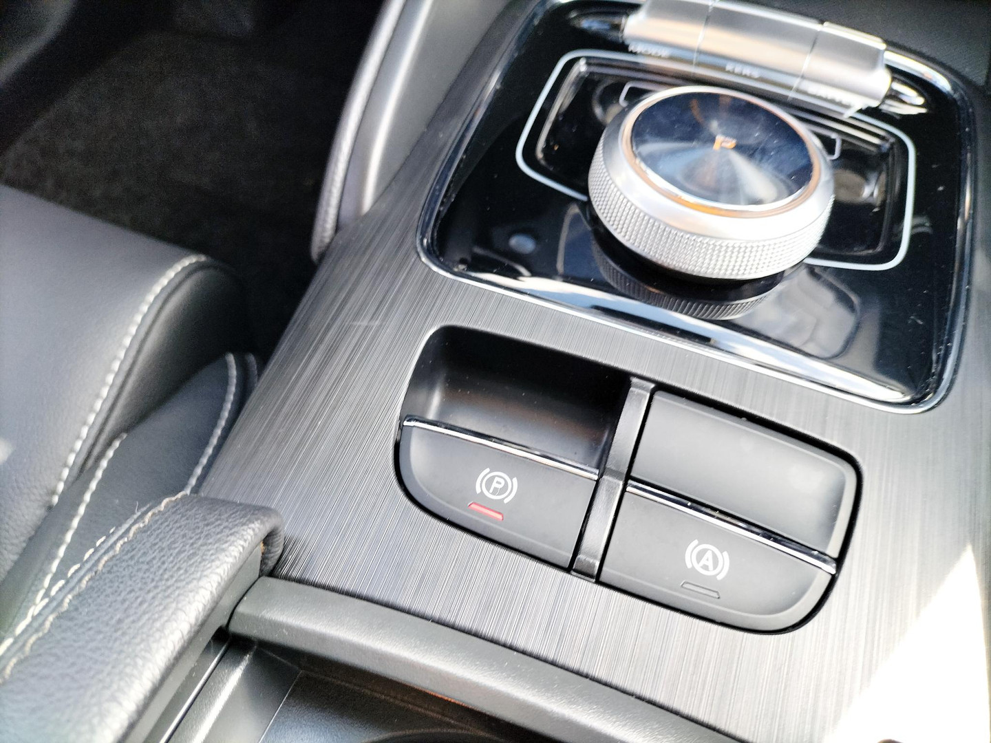 MG