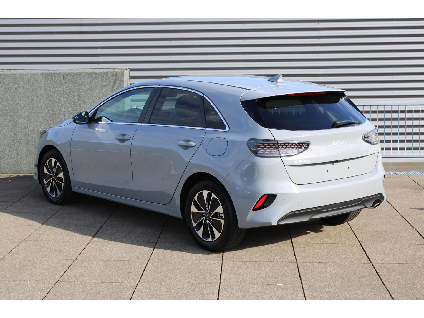 Kia