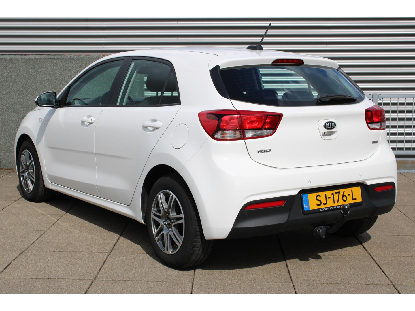 Kia