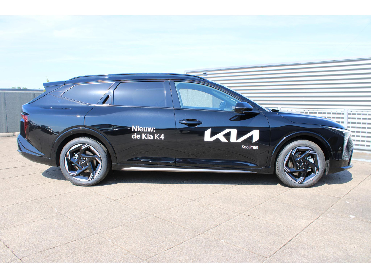 Kia K4
