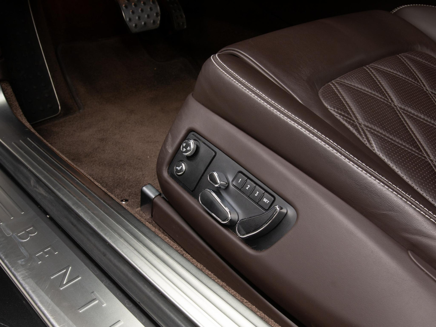 Bentley Bentley