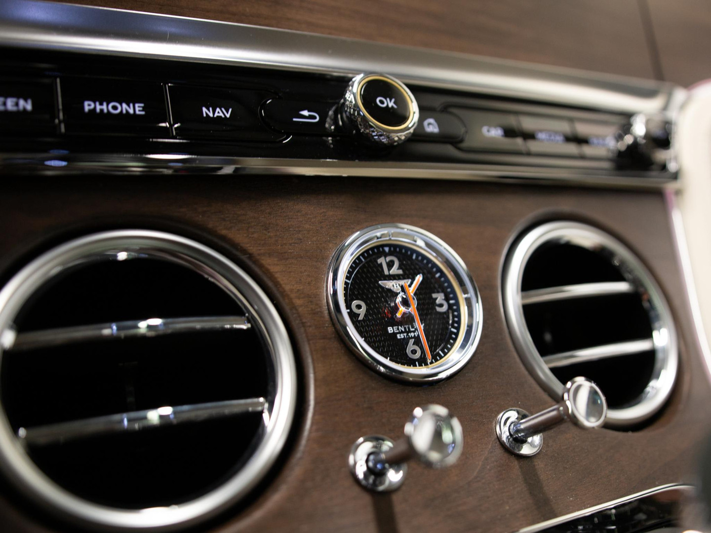 Bentley Bentley