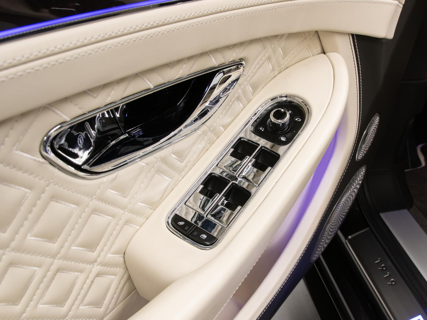 Bentley Bentley