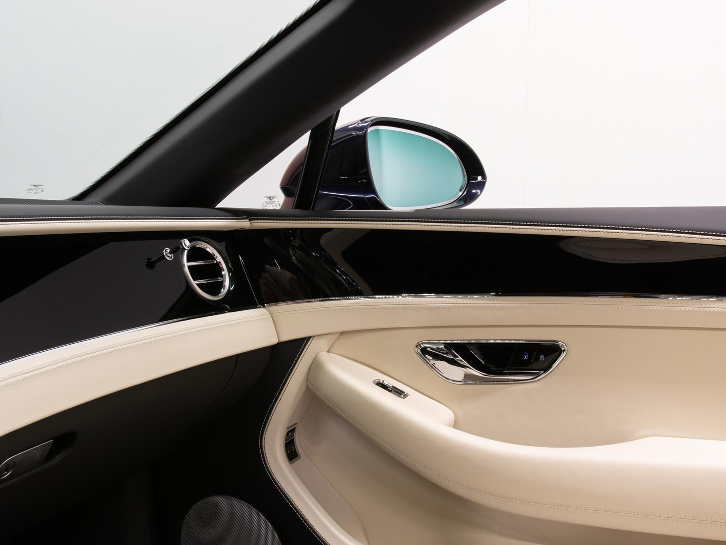 Bentley Bentley