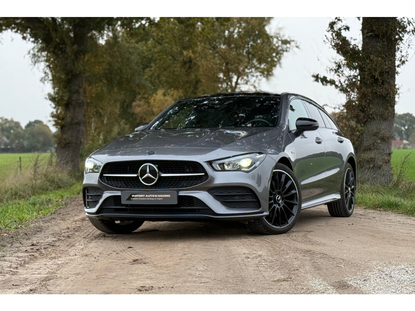 Mercedes-Benz Mercedes-Benz