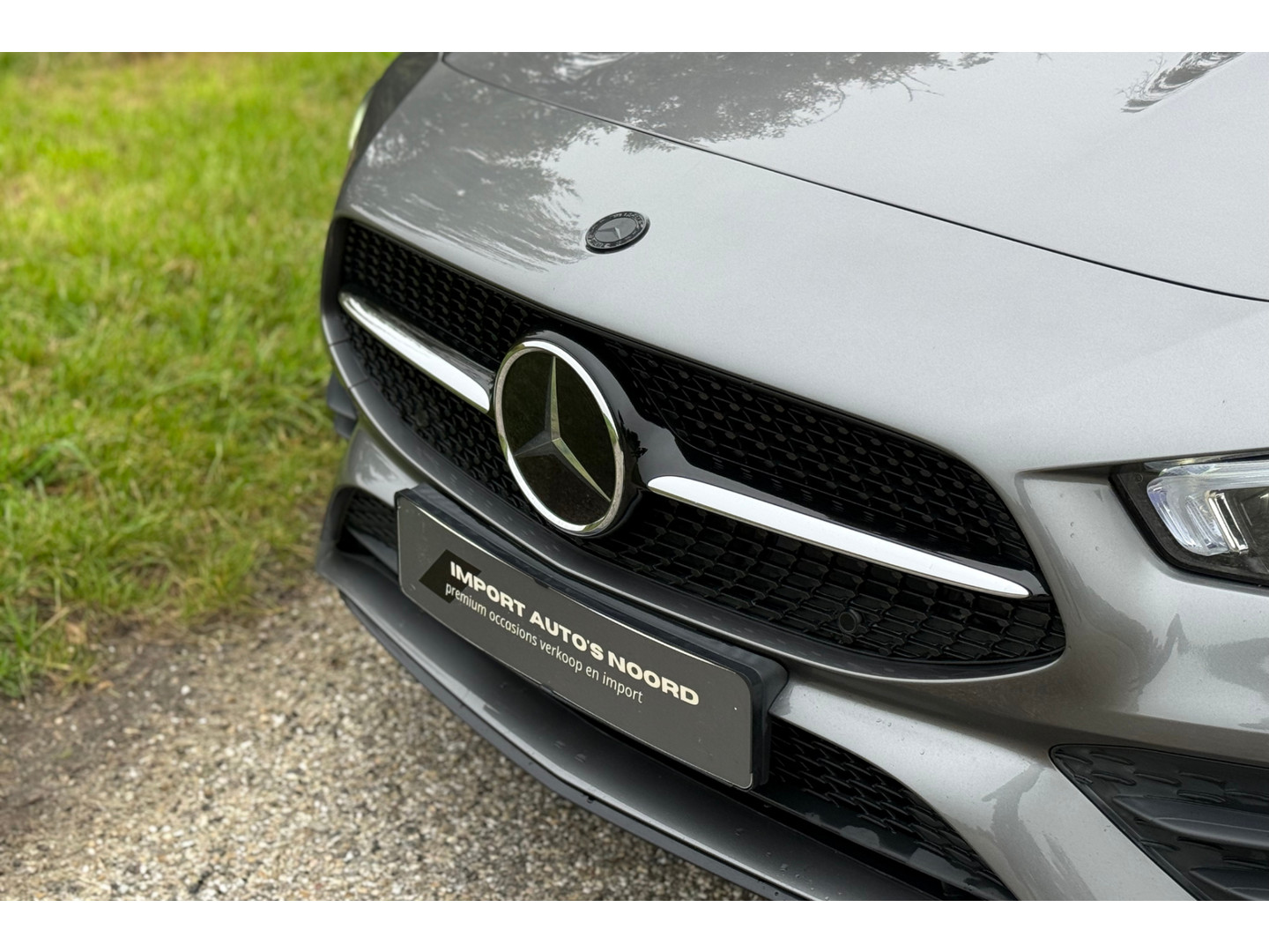 Mercedes-Benz Mercedes-Benz