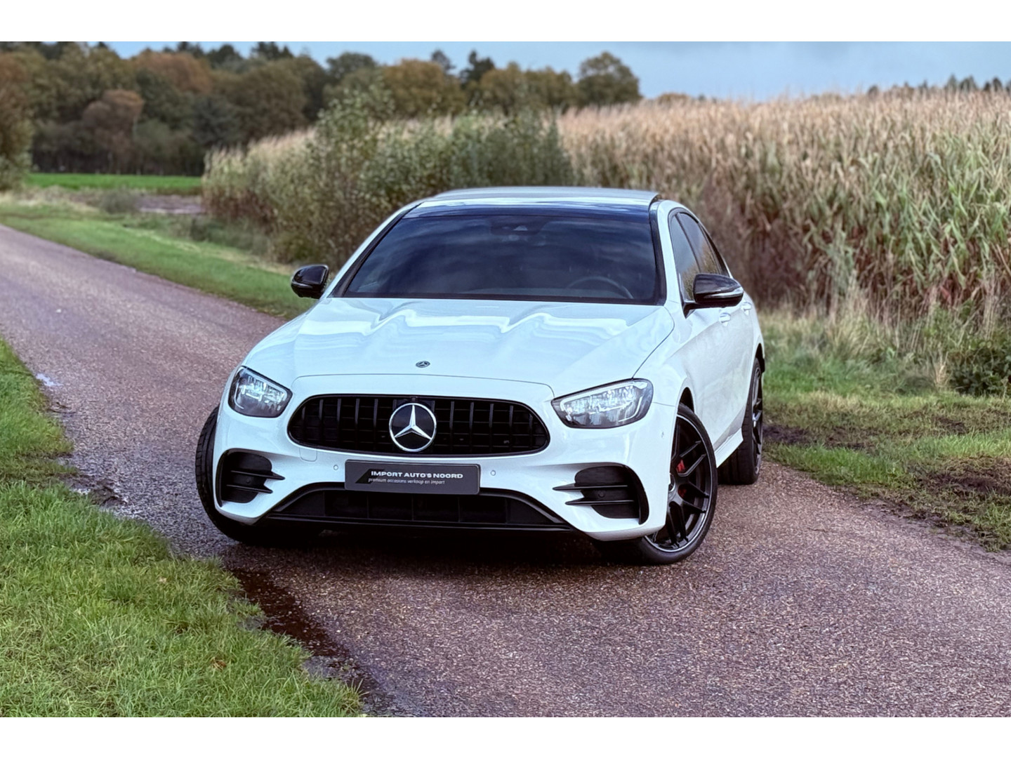 Mercedes-Benz Mercedes-Benz