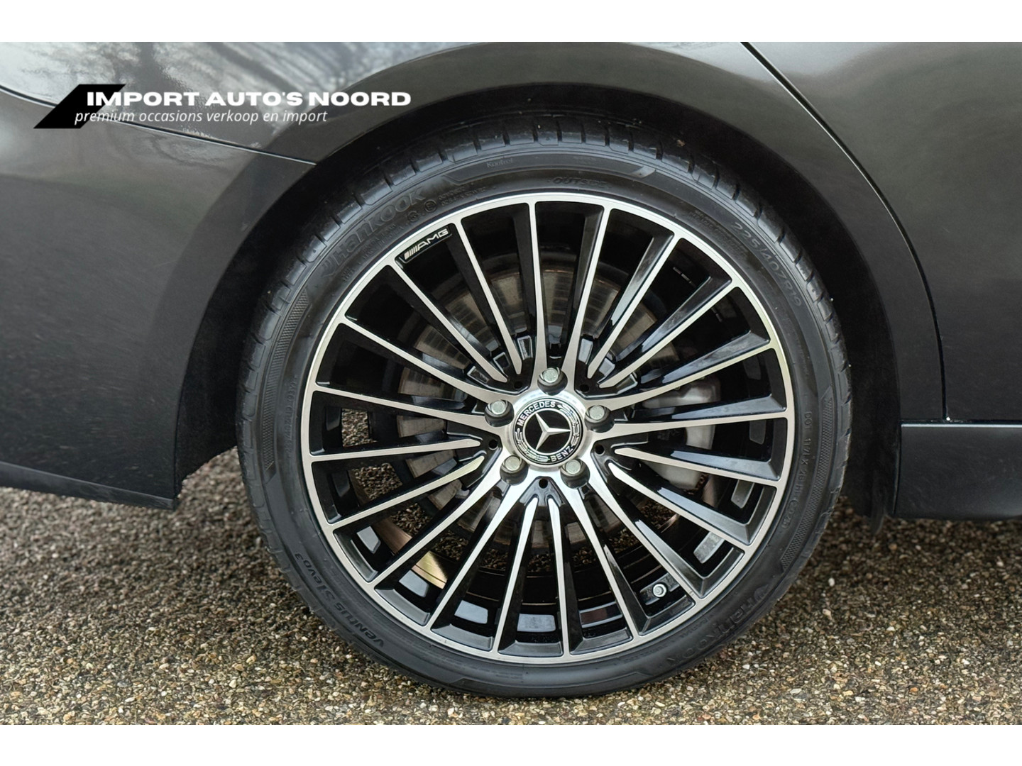 Mercedes-Benz Mercedes-Benz