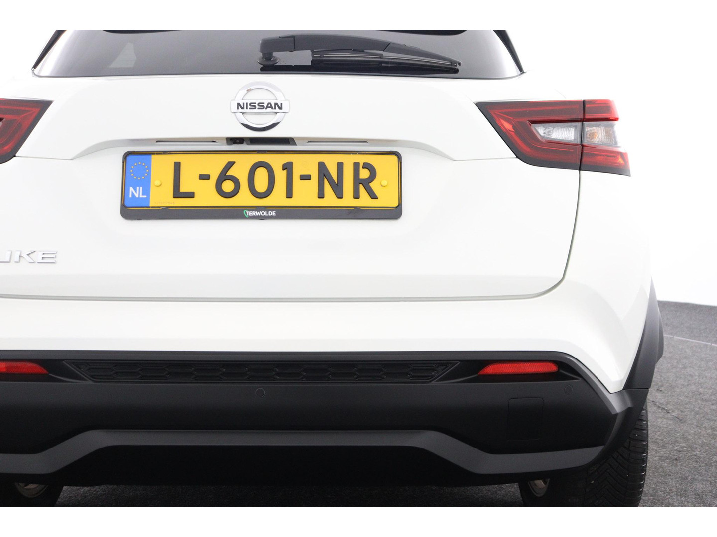 Nissan Nissan