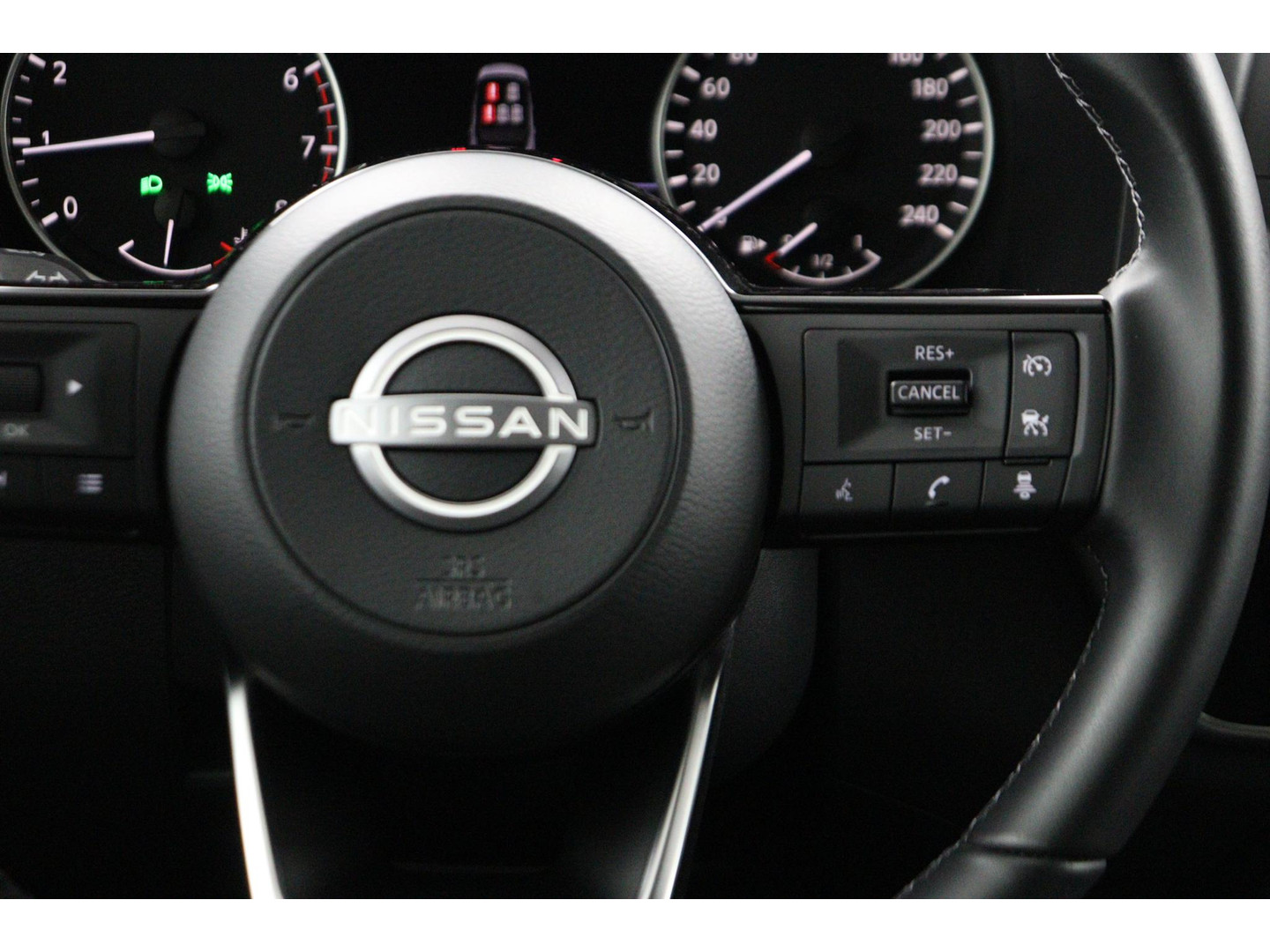 Nissan Nissan