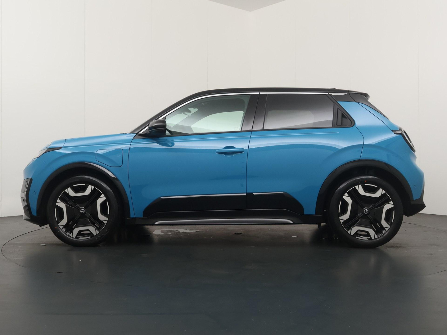 Nissan Nissan