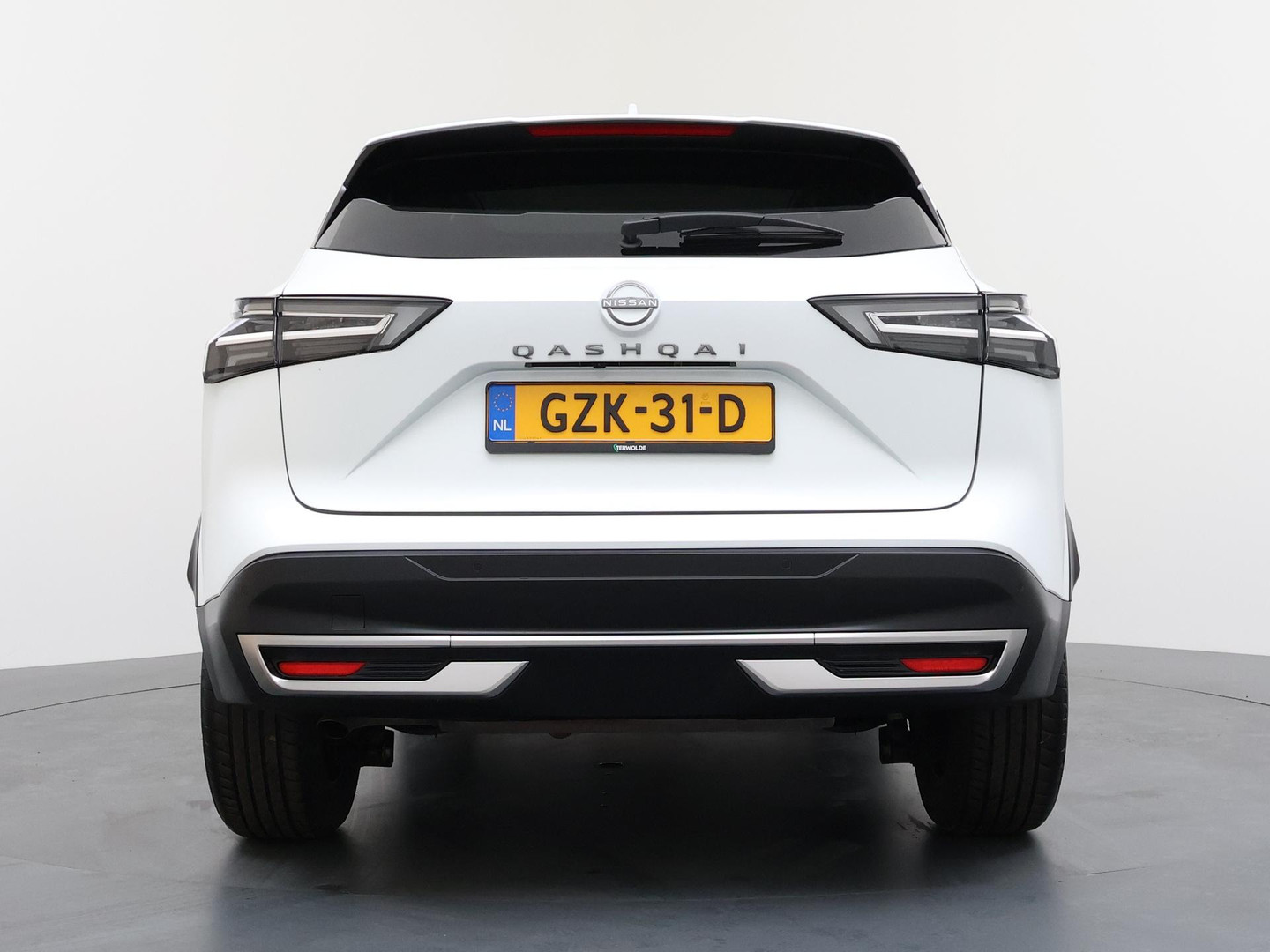 Nissan Nissan