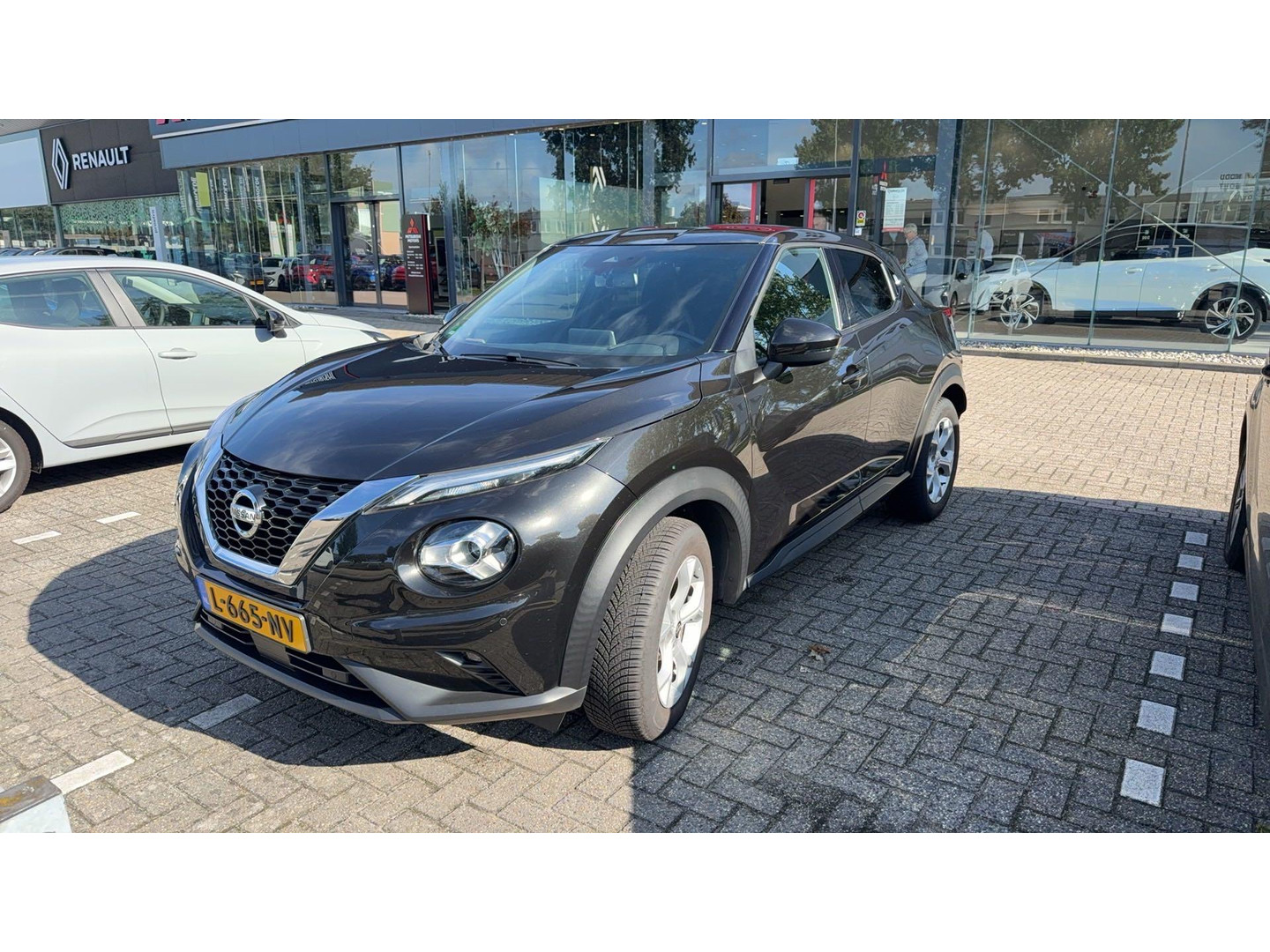 Nissan Nissan